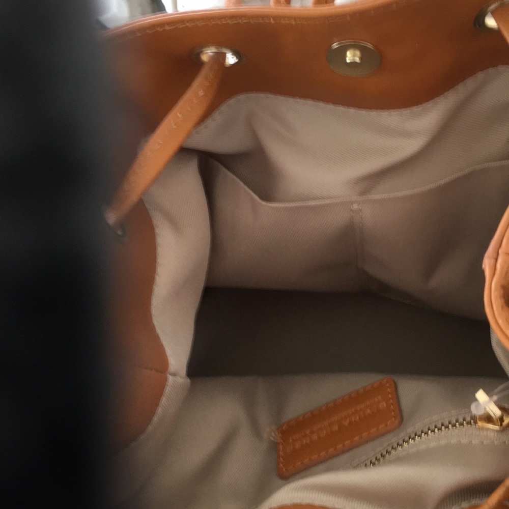 Leather tan bag - Picture 6 of 6